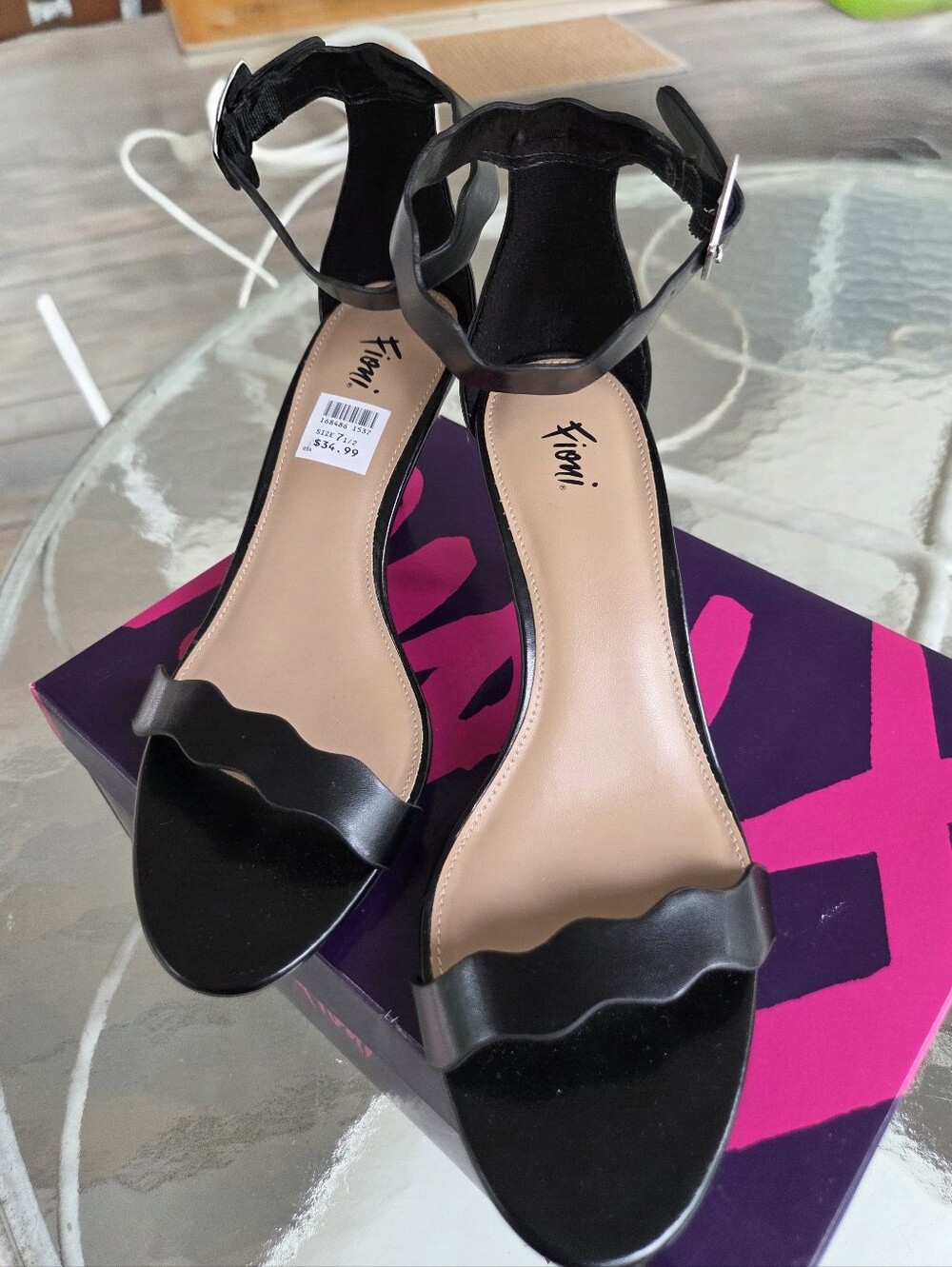 NWT Fioni IRIS Scalloped Ankle Strap Kitten Heels Open Toe